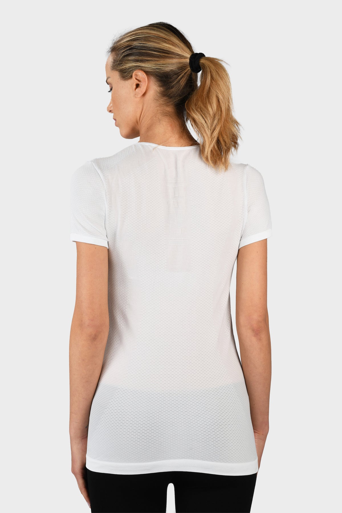 EVONET Ultra-Breathable Microperforated White T-Shirt - LIGHT
