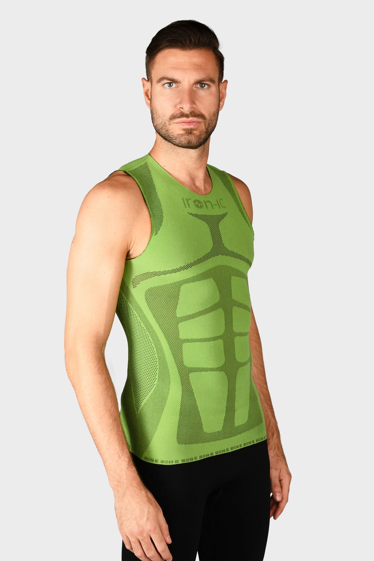 Carapax Unisex breathable base layer tank top - LIGHT